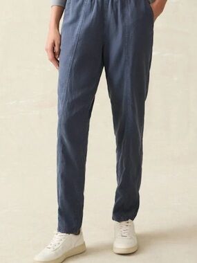 Faherty Navy Blue Cropped Pull-On Jogger Pants